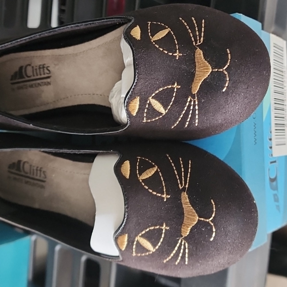 Woman's shoes